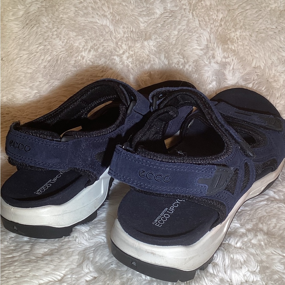 ECCO MENS OFF ROAD SANDAL UPCYCLE EDITION SANDALS SIZE 12 - Picture 5 of 7